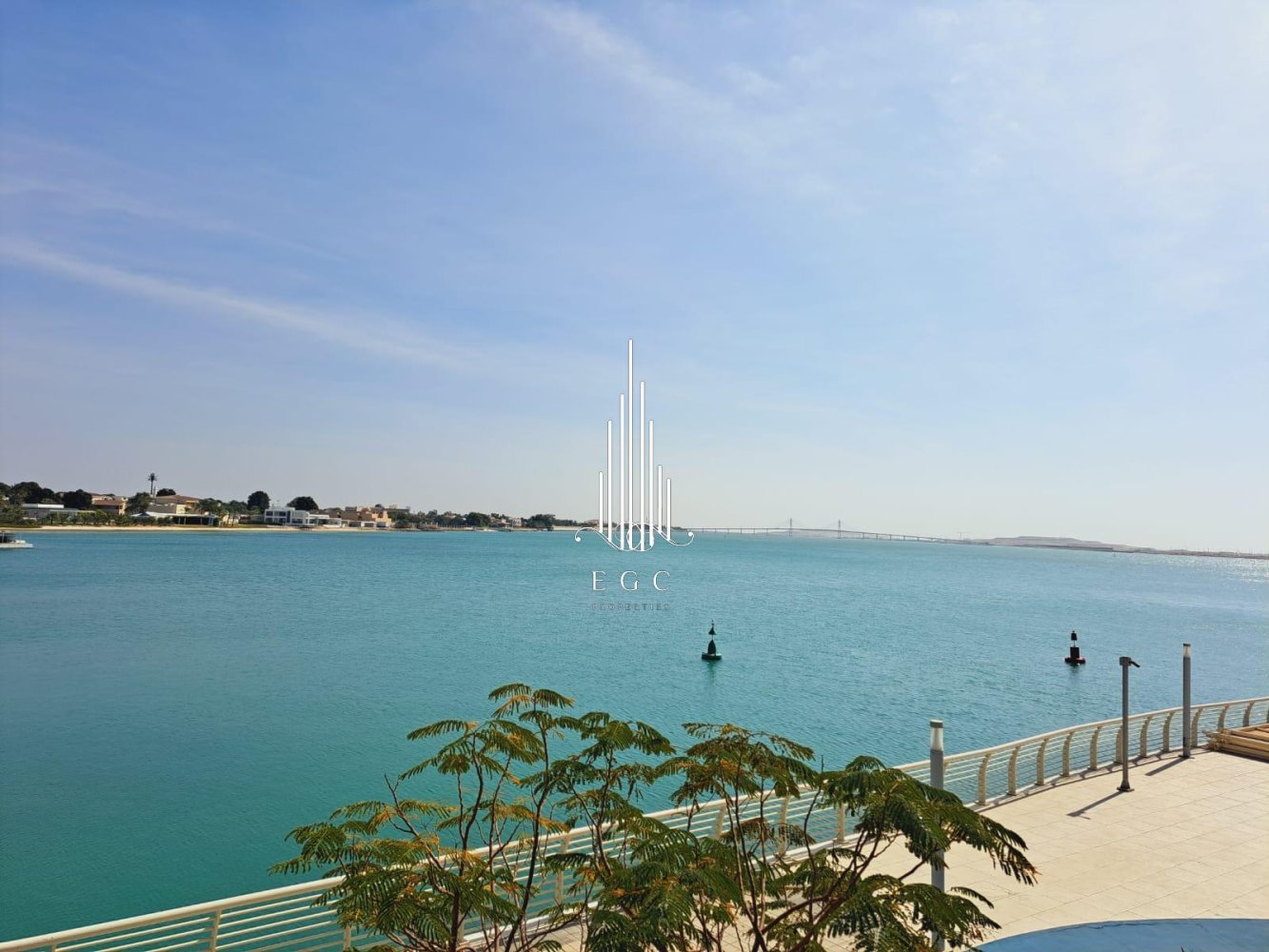 Вилла с 4 спальнями в Аль-Батин, ОАЭ № 39683