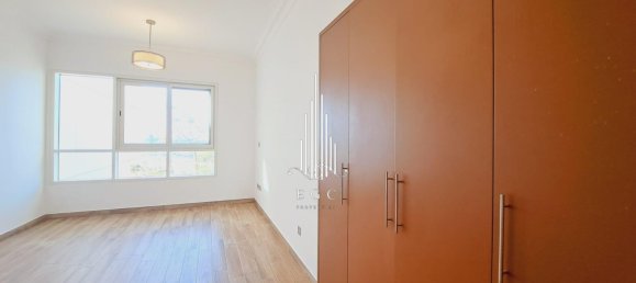 Вилла с 4 спальнями в Аль-Батин, ОАЭ № 39683 16