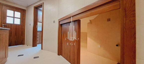 Вилла с 4 спальнями в Аль-Батин, ОАЭ № 39683 29