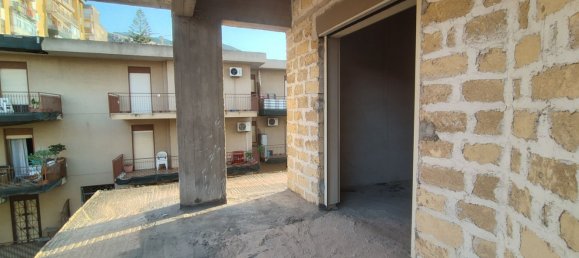 5 bedrooms Apartment in Villabate, Italy No. 322870 2