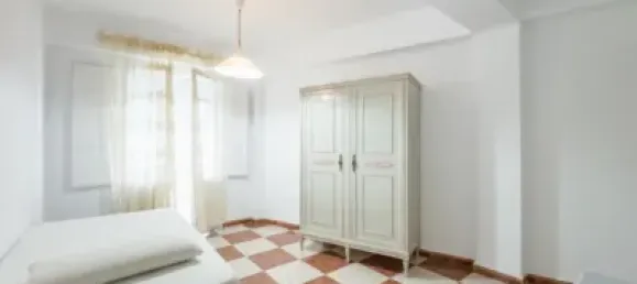 Apartamento de 4 dormitorios en Granada, Spain No. 176345 14