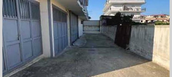 4 bedrooms Apartment in Qualiano, Italy No. 357720 3