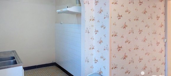 Дом с 4 комнатами в Друп-Сен-Баль, Франция № 210456 18