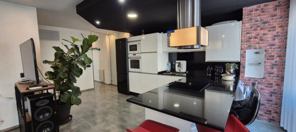 Apartamento de 2 dormitorios en Badajoz, Spain No. 168947 10