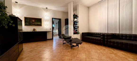 6 rooms Villa in Lombardy, Italy No. 261335 5
