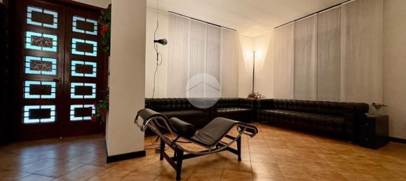 6 rooms Villa in Lombardy, Italy No. 261335 4