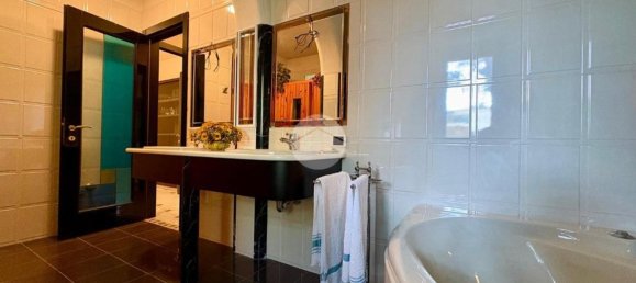 6 rooms Villa in Lombardy, Italy No. 261335 42