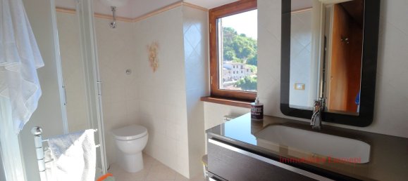 Casa de 5 habitaciónes en Tolfa, Italy No. 46710 22