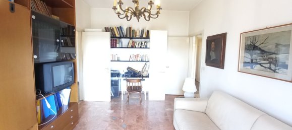 Apartamento de 6 habitaciónes en Florence, Italy No. 211394 13