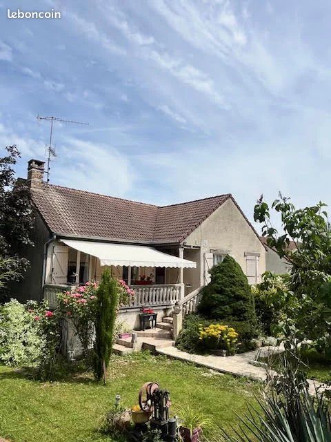 Villa de 3 dormitorios en Beaune, France No. 258696