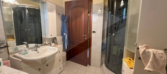 2 bedrooms Apartment in Avezzano, Italy No. 28732 10