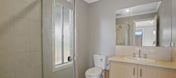 5 chambres Maison à Drouin, Australia No. 605 9