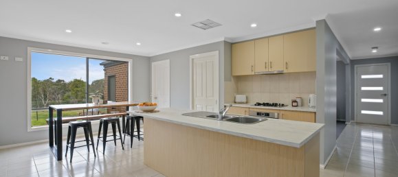 5 chambres Maison à Drouin, Australia No. 605 2