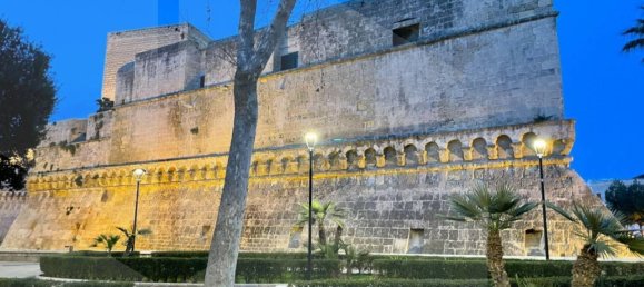 Imóvel comercial de 2 divisões em Bari, Italy N.º 18772 2