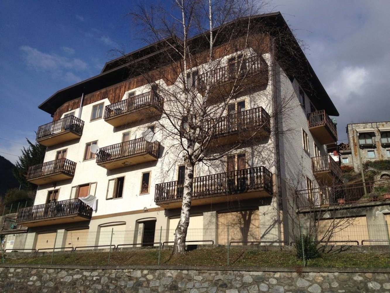 Квартира с 4 спальнями в Эдоло, Италия № 365340