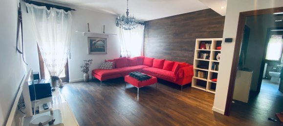 Квартира с 4 спальнями в Эдоло, Италия № 365340 2