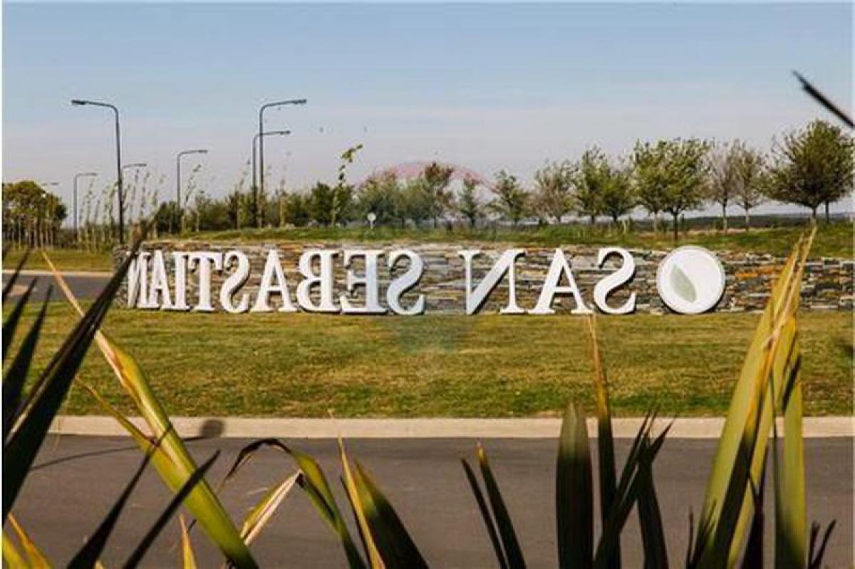  Land in Escobar, Argentina No. 119002