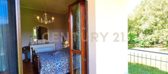 5-salle Appartement à Lucca, Italy No. 30095 12