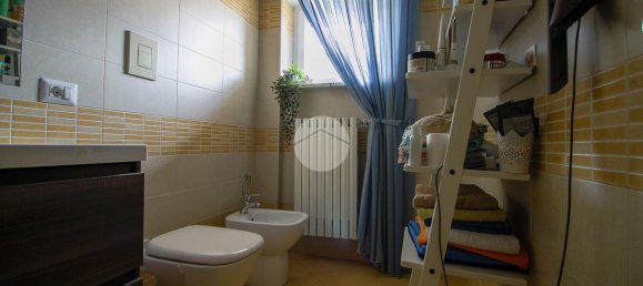 3غرفة شقة في L'Aquila, Italy رقم 14888 25