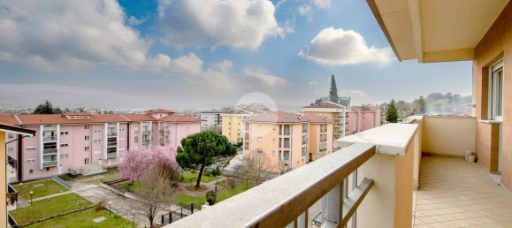 3غرفة شقة في L'Aquila, Italy رقم 14888 9