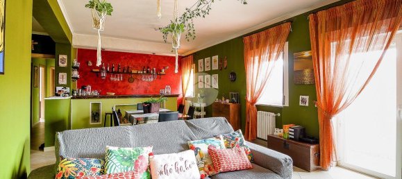 3غرفة شقة في L'Aquila, Italy رقم 14888 4