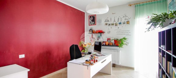 3غرفة شقة في L'Aquila, Italy رقم 14888 22