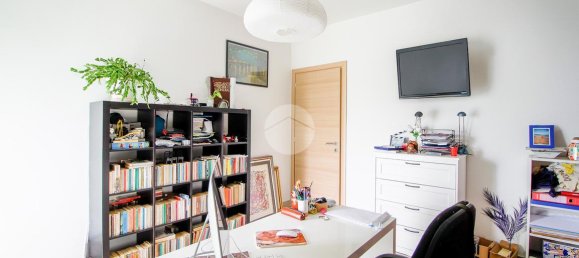 3غرفة شقة في L'Aquila, Italy رقم 14888 23