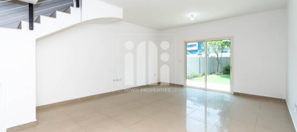 3 chambres Villa à Al Reef, UAE No. 949 4