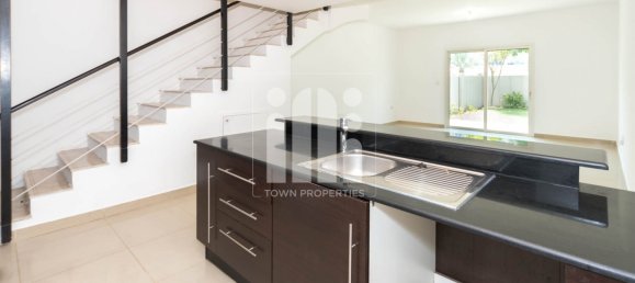 3 chambres Villa à Al Reef, UAE No. 949 13