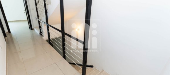 3 chambres Villa à Al Reef, UAE No. 949 7