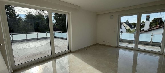 2 bedrooms Penthouse in Munich, Germany No. 289949 2