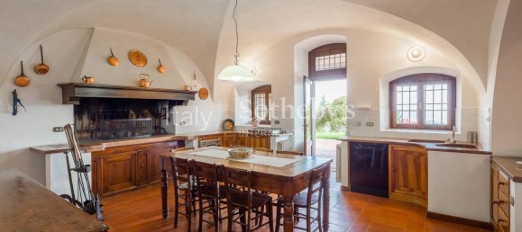 Villa de 10 dormitorios en Cenate Sotto, Italy No. 149098 6