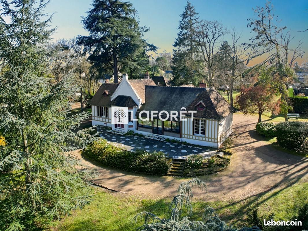 5 bedrooms House in Veretz, France No. 68419