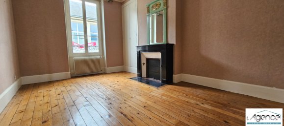 3 chambres Maison de ville à Châteaudun, France No. 98153 7