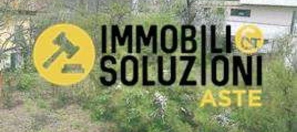 Casa de 6 habitaciónes en Gazzada Schianno, Italy No. 15394 25