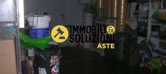 Casa de 6 habitaciónes en Gazzada Schianno, Italy No. 15394 21