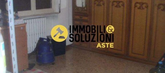 Casa de 6 habitaciónes en Gazzada Schianno, Italy No. 15394 16