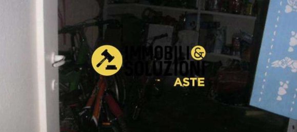 Casa de 6 habitaciónes en Gazzada Schianno, Italy No. 15394 20