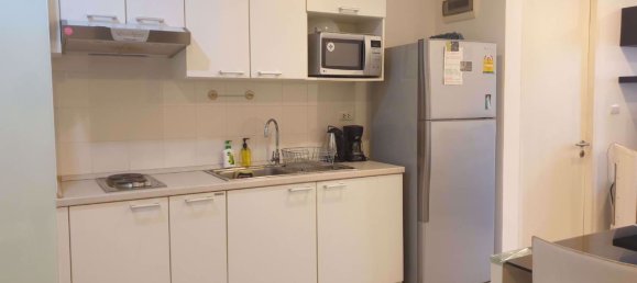 Apartamento com 1 quarto em condomínio em Watthana, Thailand N.º 9448 4