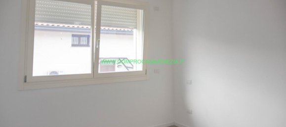 3 rooms Apartment in Venice, Italy No. 5650 17