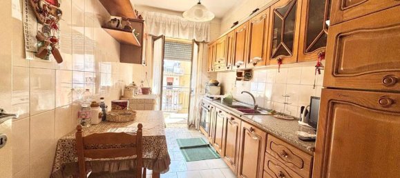 3 bedrooms Apartment in Naples, Italy No. 273366 10