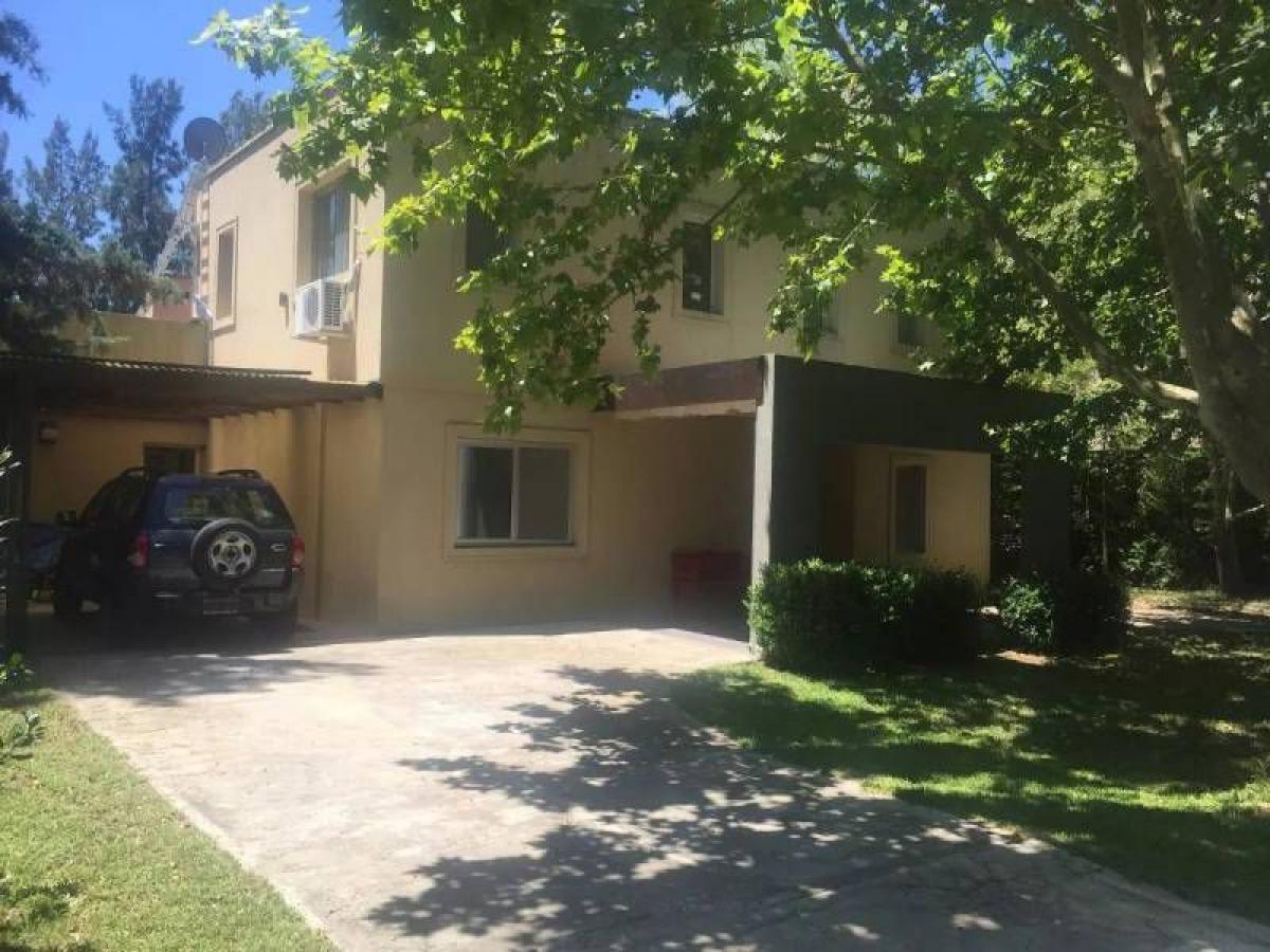 4 bedrooms House in Tigre, Argentina No. 76261