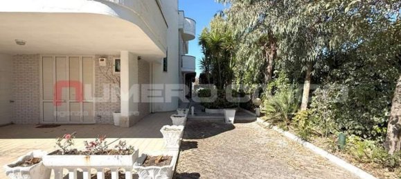 Villa de 5 habitaciónes en Manfredonia, Italy No. 268096 5
