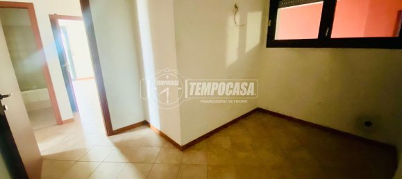4 rooms Apartment in Brescia, Italy No. 307610 23