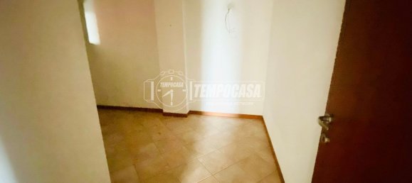 4 rooms Apartment in Brescia, Italy No. 307610 22