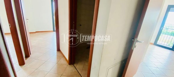 4 rooms Apartment in Brescia, Italy No. 307610 16