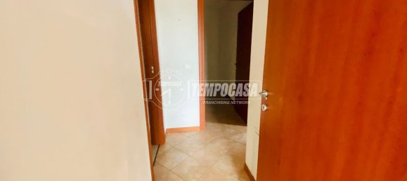 4 rooms Apartment in Brescia, Italy No. 307610 15