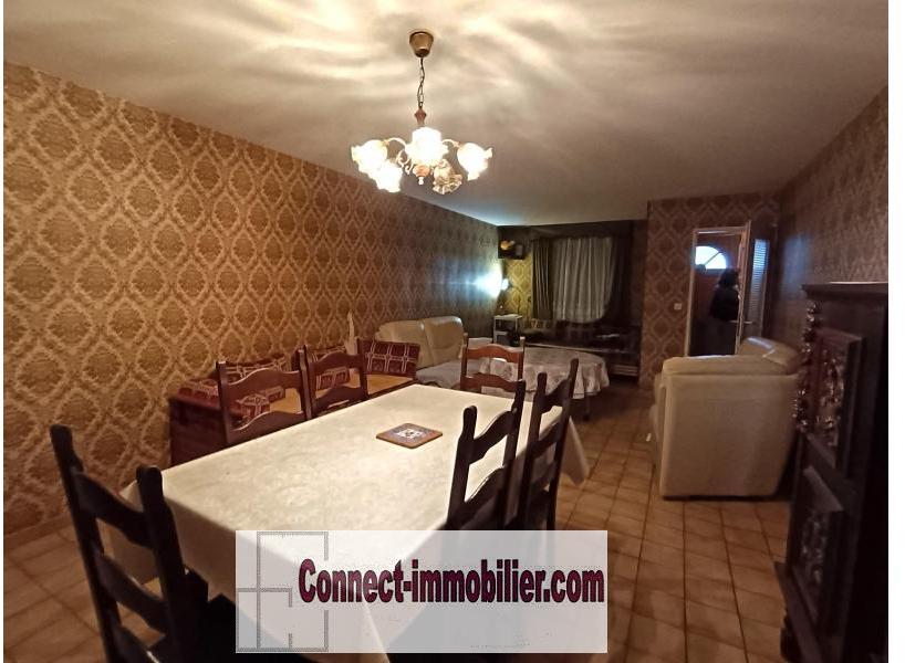 Casa de 3 dormitorios en Cambrai, France No. 244902