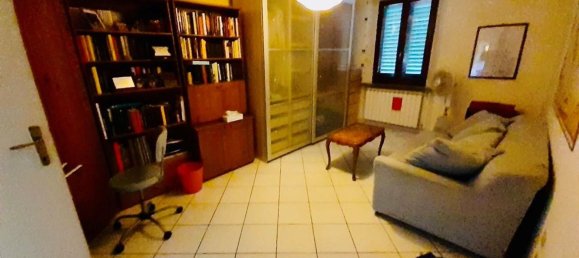 5 rooms Apartment in Campi Bisenzio, Italy No. 125262 13