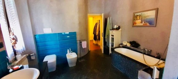 5 rooms Apartment in Campi Bisenzio, Italy No. 125262 17